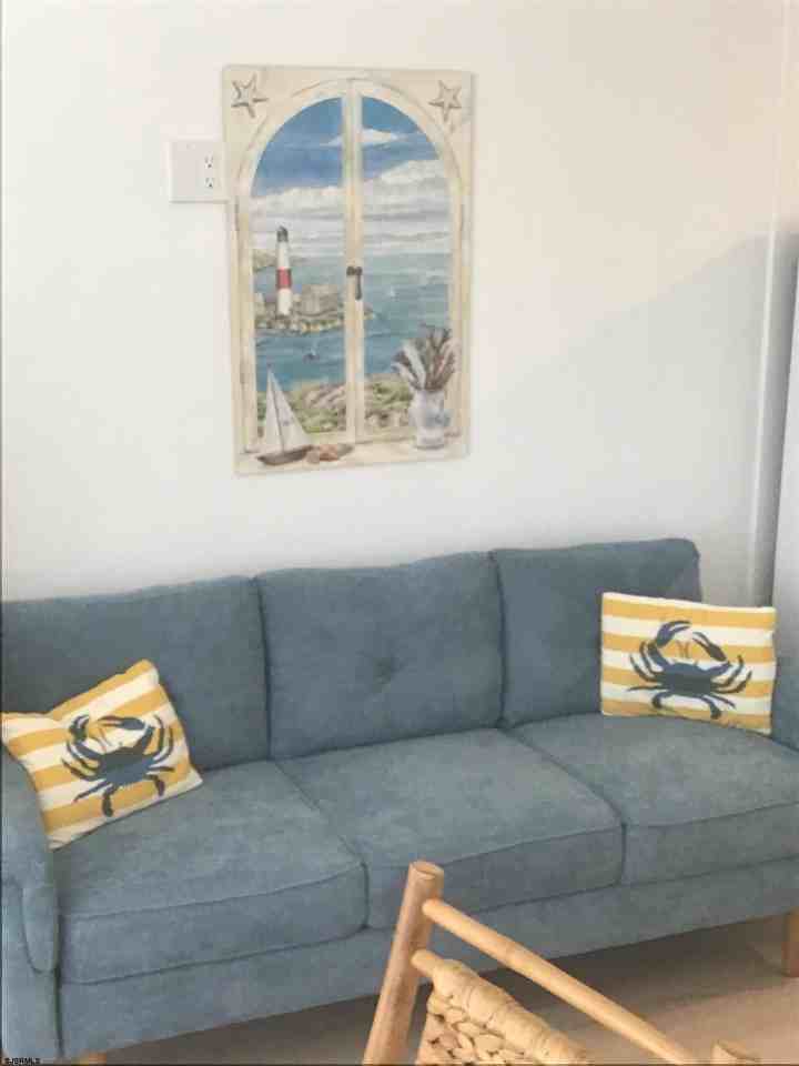 3501 Boardwalk #B211 - Photo 5 of 10