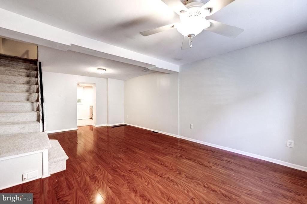 4442 Baker St - Photo 5 of 23