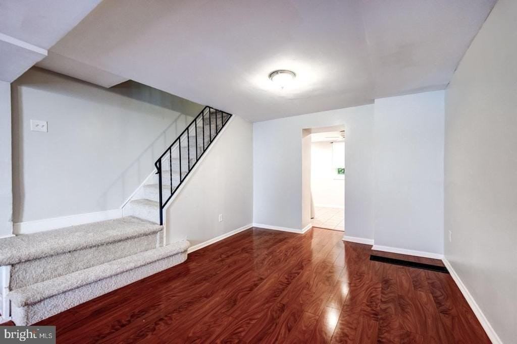 4442 Baker St - Photo 7 of 23