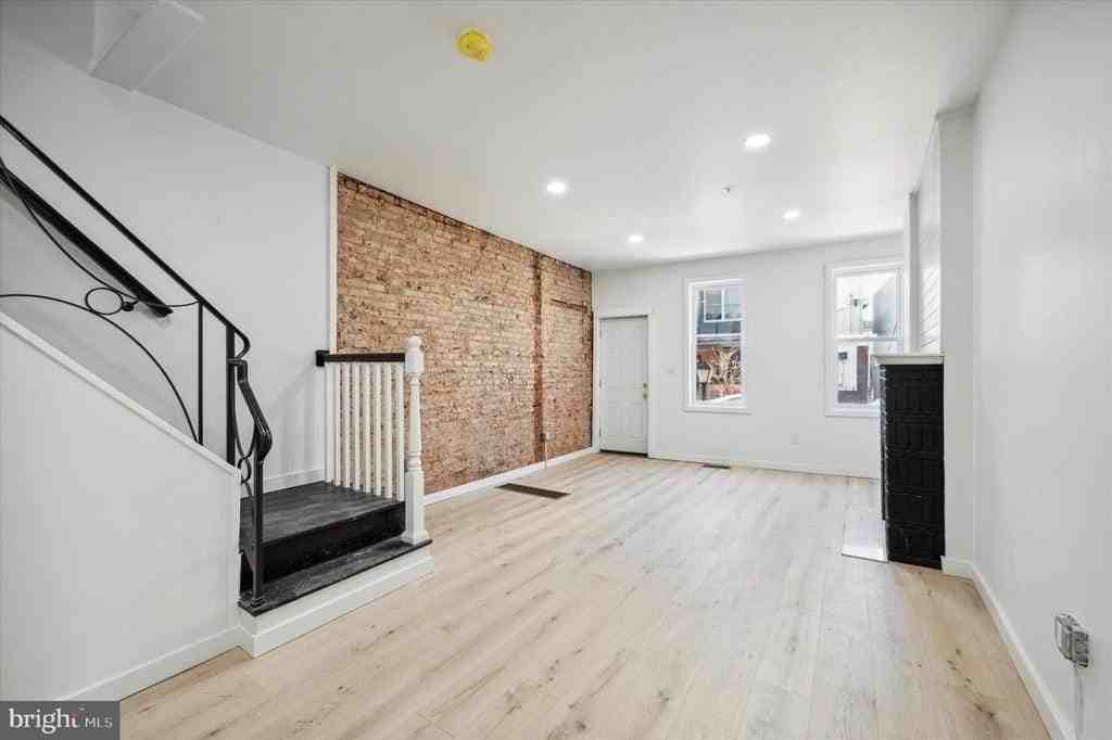 1853 Tulip St - Photo 6 of 15