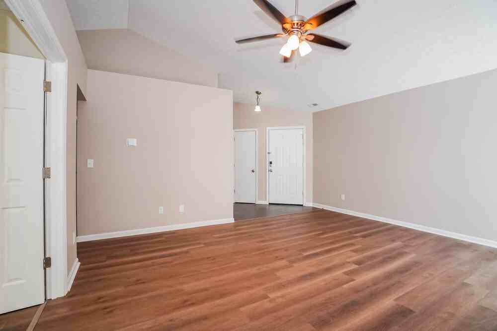 2625 Northwold Rd - Photo 4 of 16