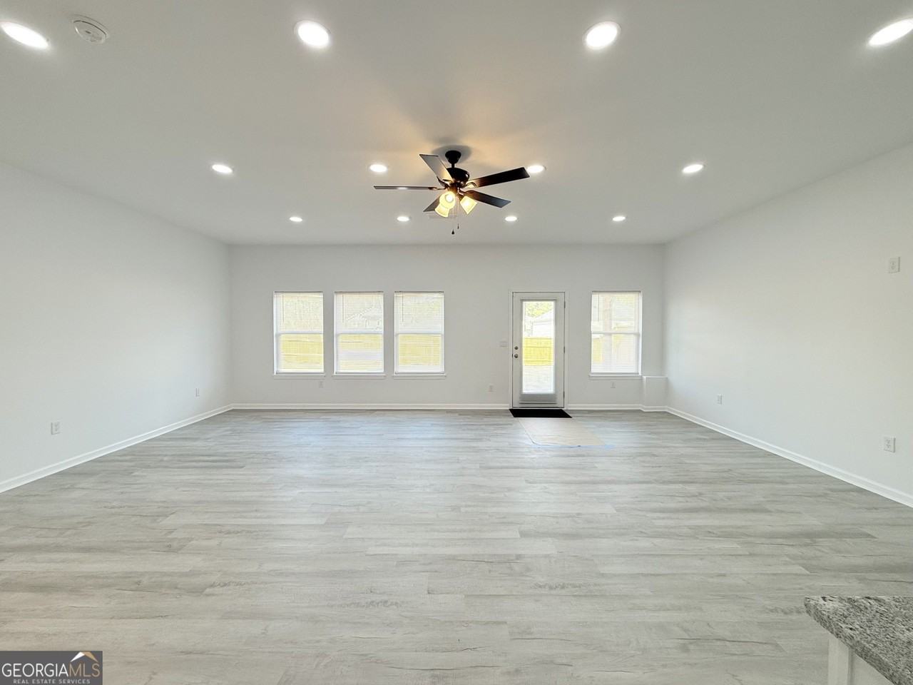 44 Dew Lake Ct - Photo 3 of 16