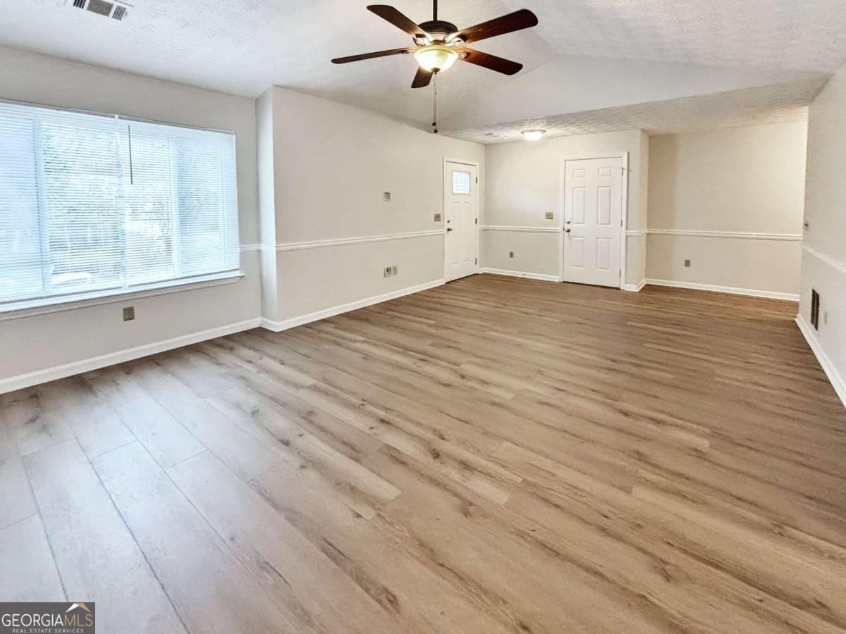 1819 Crescent Hill Dr Nw - Photo 5 of 27