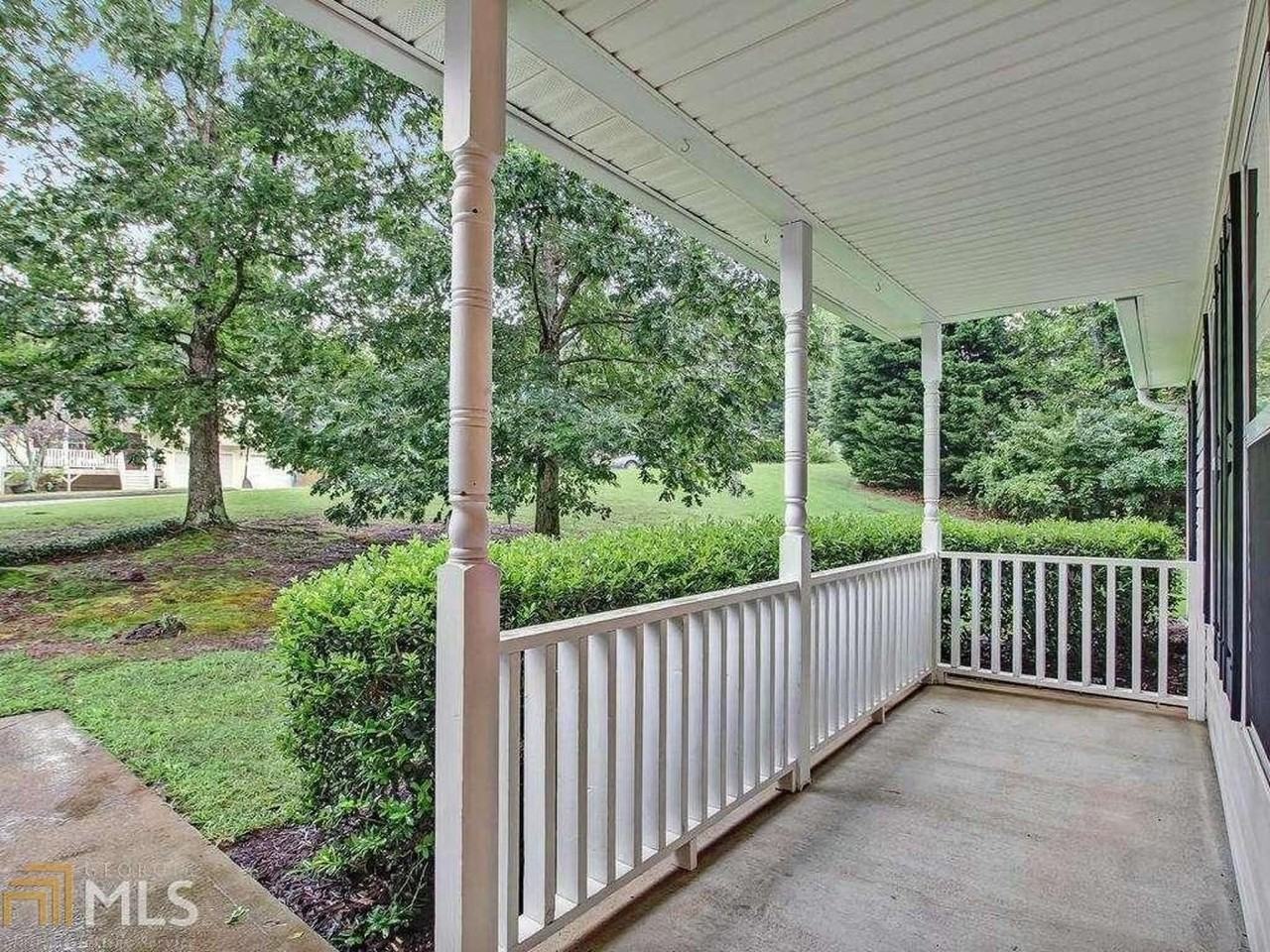 2804 James Henry Dr - Photo 3 of 19