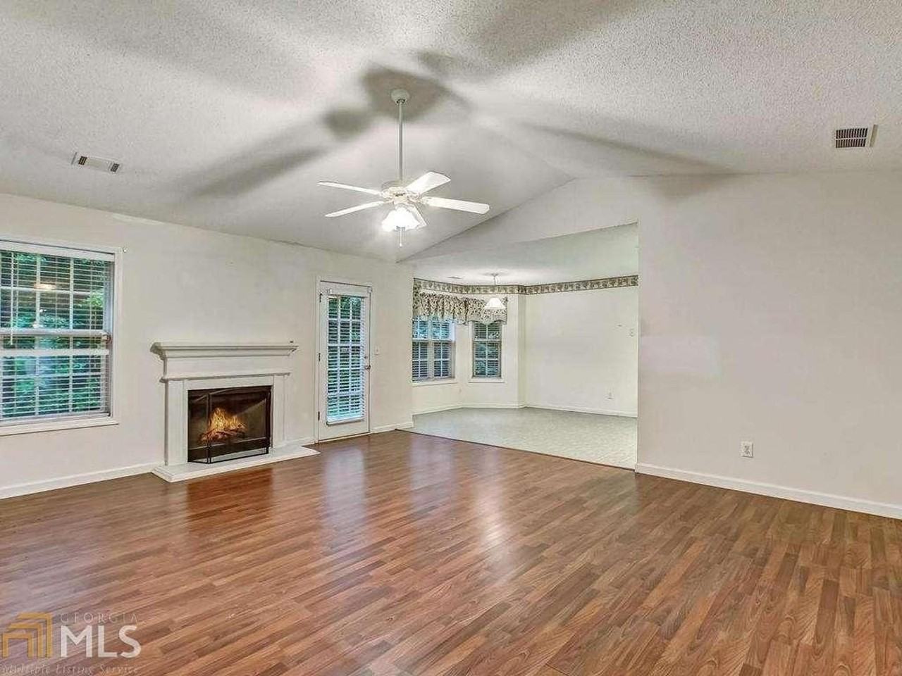 2804 James Henry Dr - Photo 7 of 19