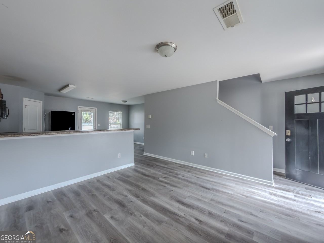 340 Arthurs Ln - Photo 5 of 32