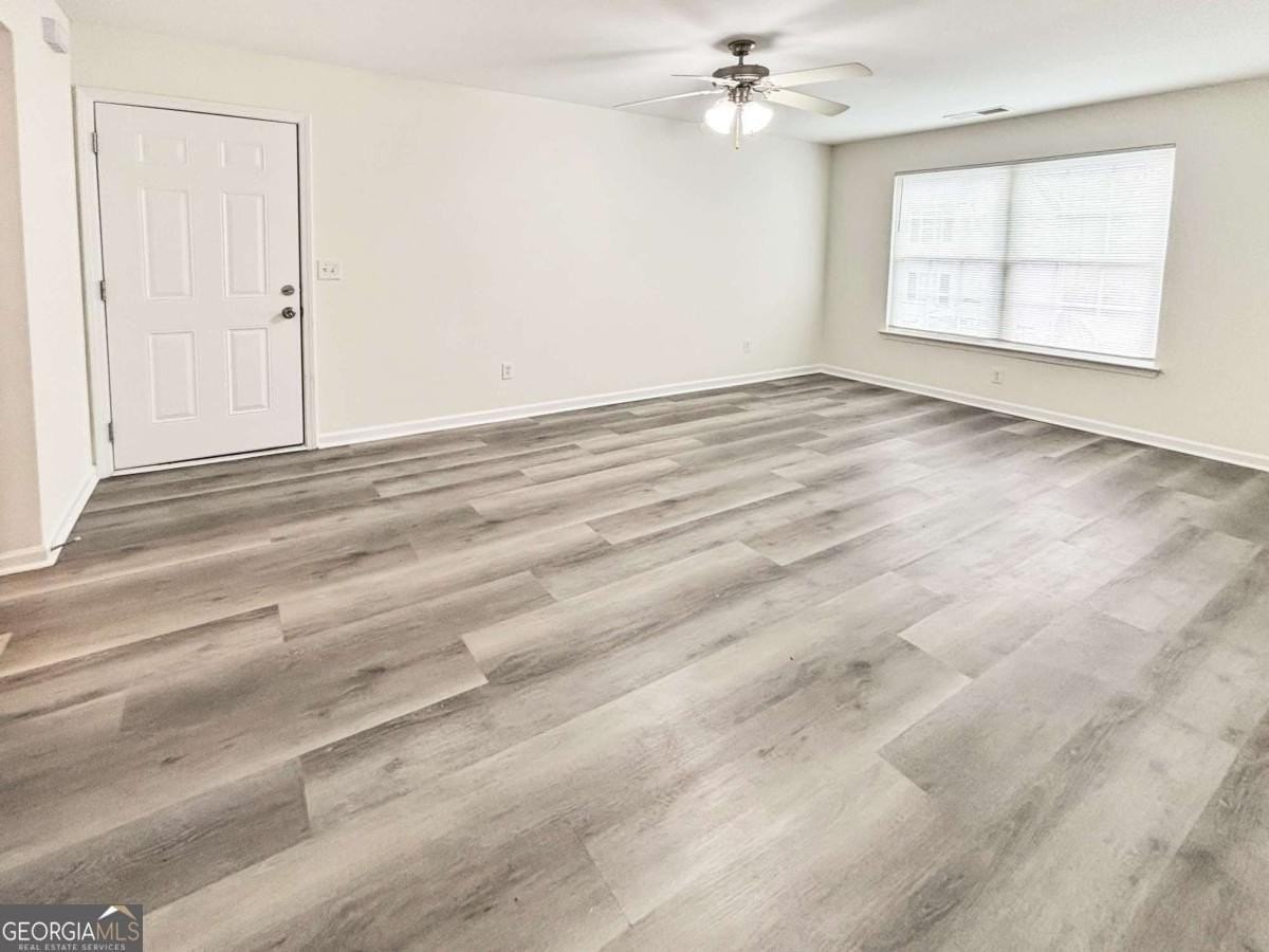 1400 Stonehaven Cir Unit 1402 #1402 - Photo 6 of 23