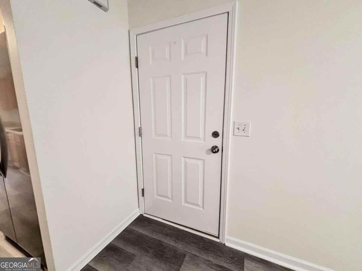 1400 Stonehaven Cir Unit 1406 #1406 - Photo 3 of 21