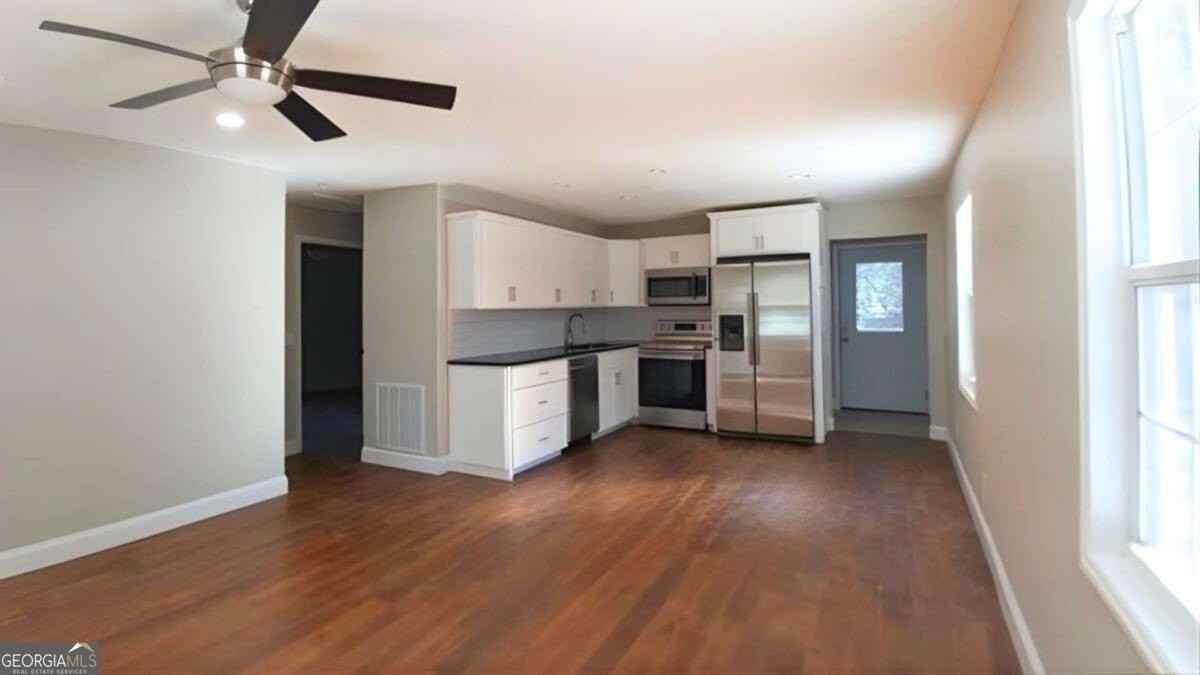 110 Borrell Blvd - Photo 7 of 38