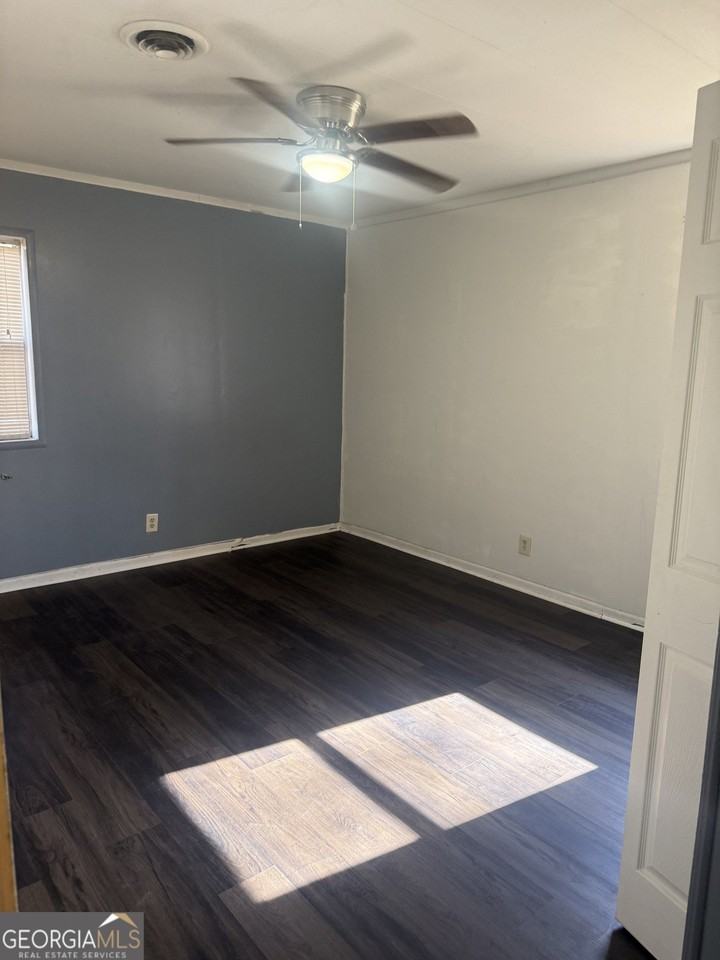 44 Armstead Dr - Photo 5 of 20