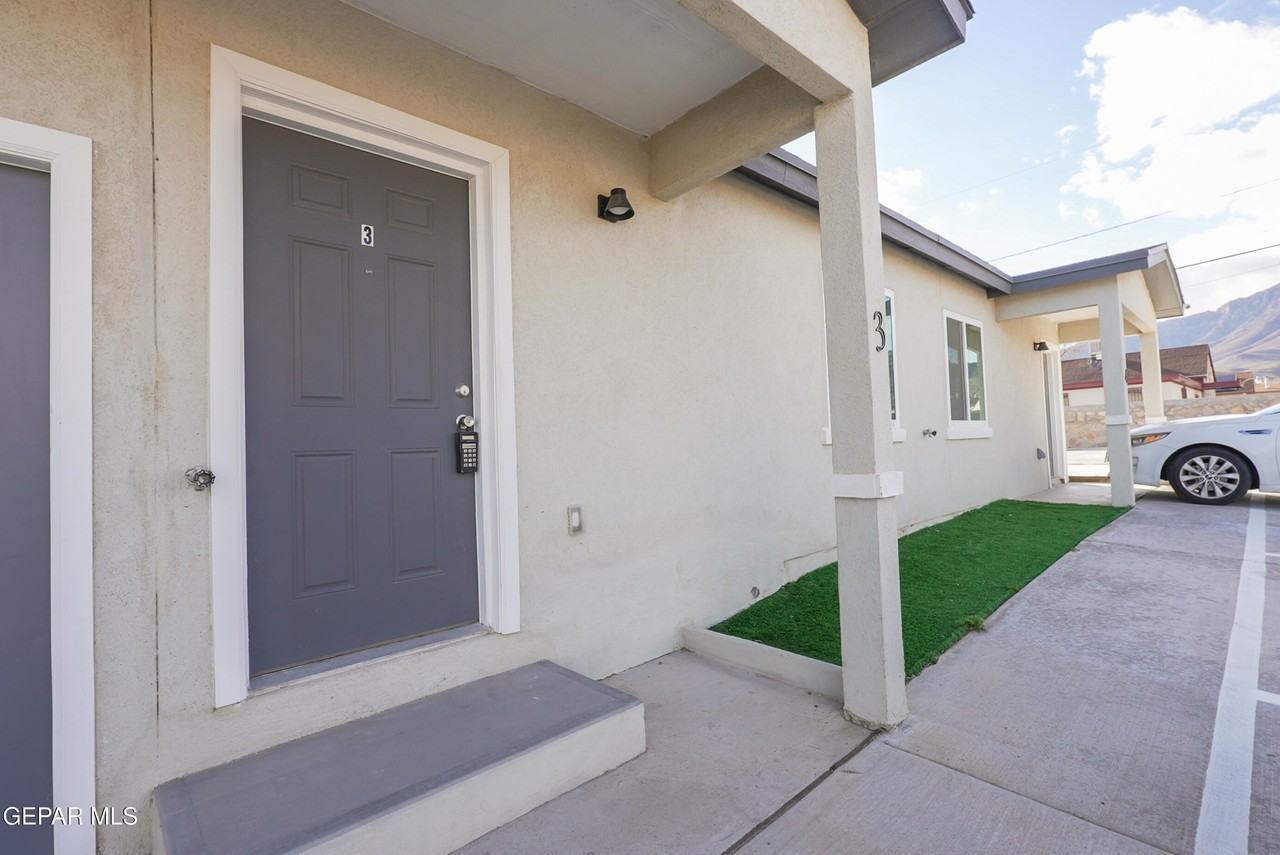 8761 Lawson St Unit 3 #3 - Photo 4 of 11