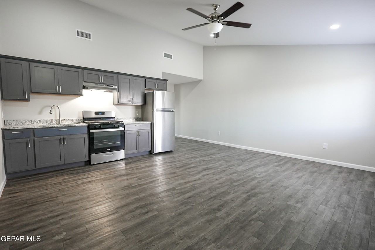 8761 Lawson St Unit 3 #3 - Photo 5 of 11