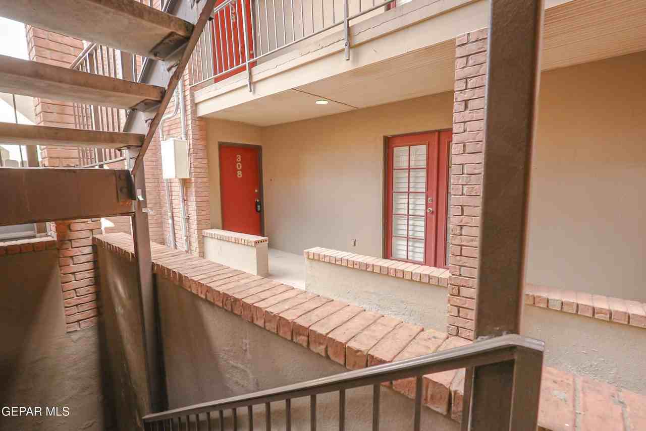 4433 N Stanton St Apt 308 #308 - Photo 2 of 11