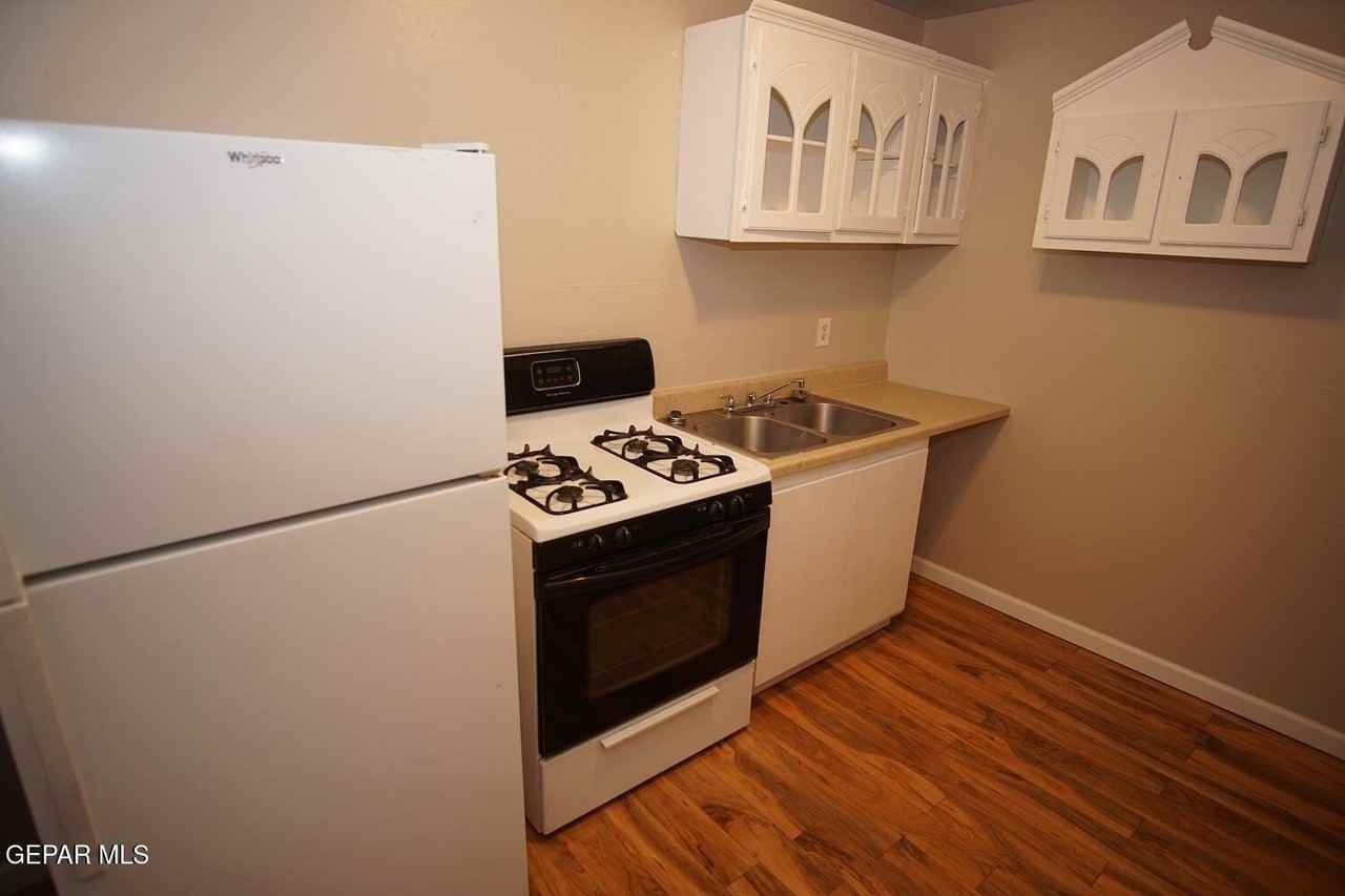 3600 Keltner Ave Apt 3 #3 - Photo 6 of 10