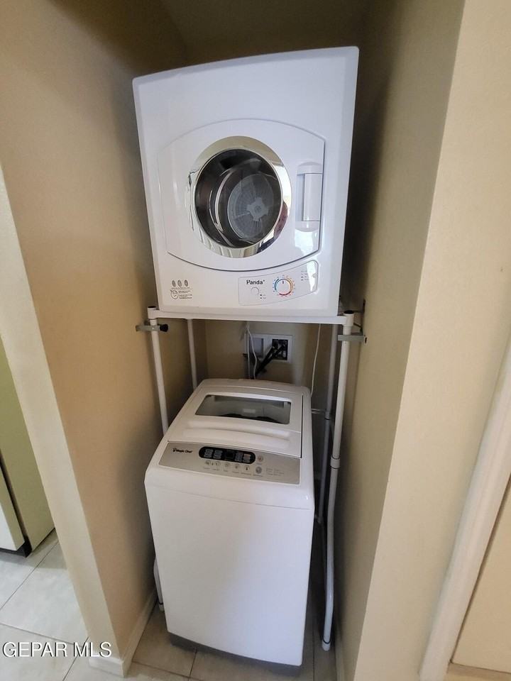 7365 N Loop Dr Unit 1 #1 - Photo 6 of 10