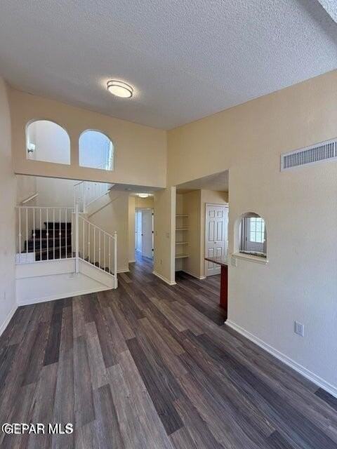 3635 Waterspring Ln - Photo 2 of 6