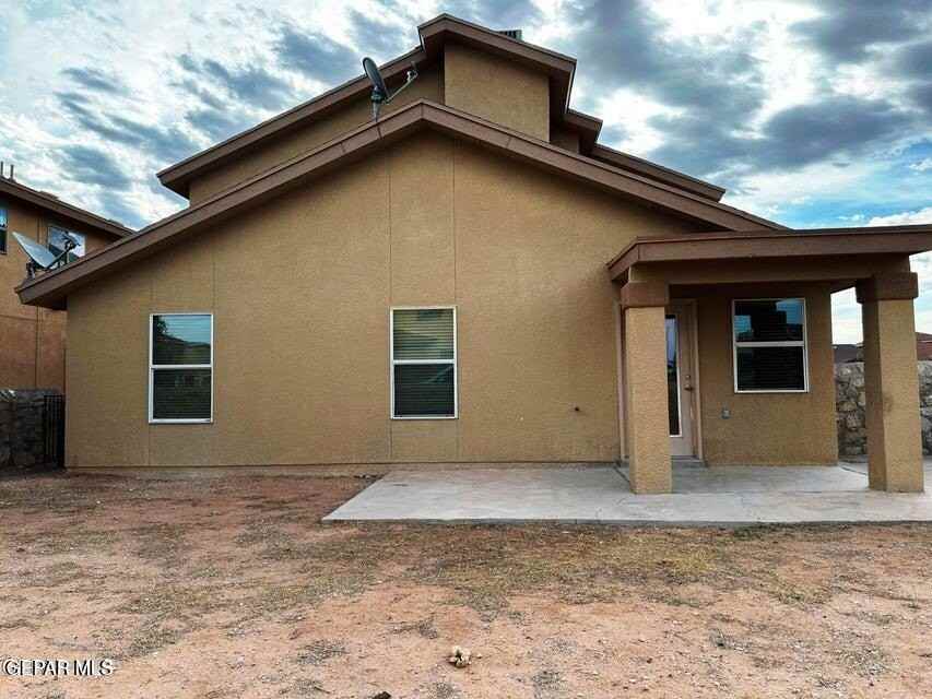 4001 Hueco Valley Dr - Photo 3 of 23
