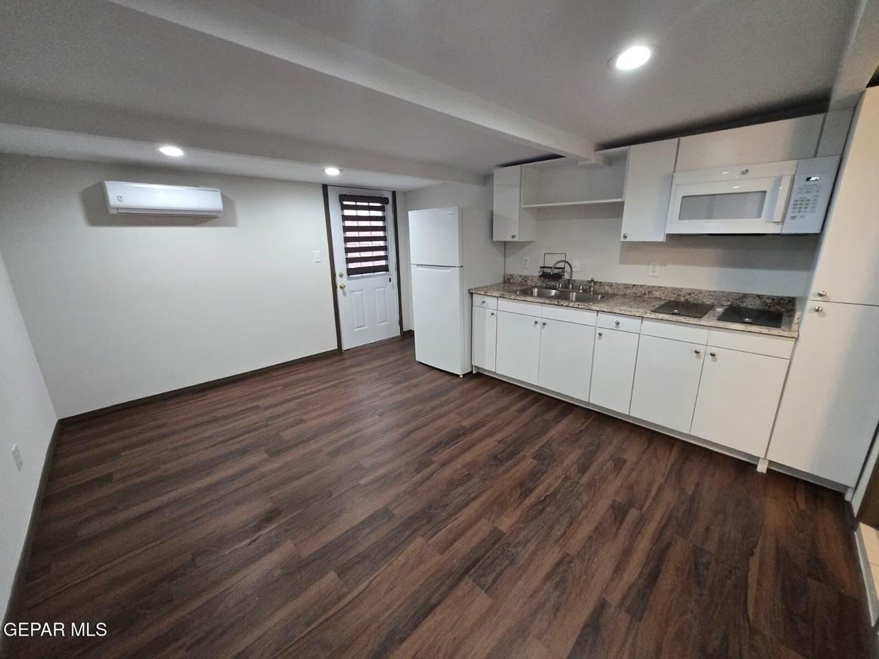 815 S Tays St - Photo 2 of 13