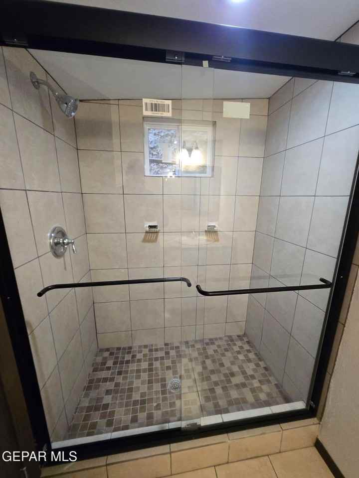 815 S Tays St - Photo 4 of 13