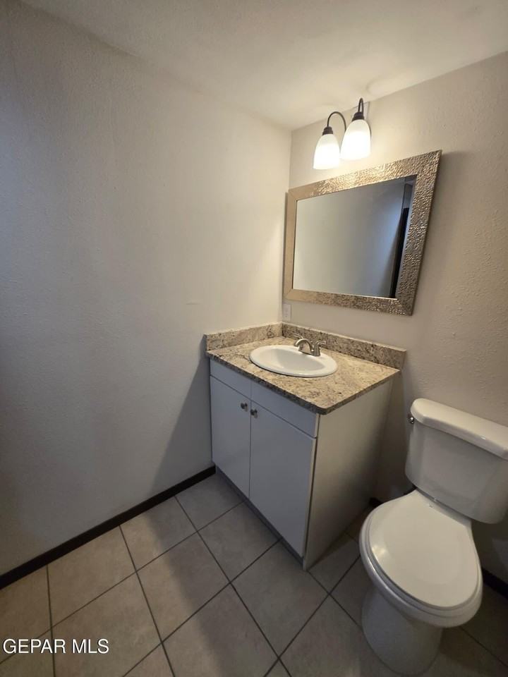 815 S Tays St - Photo 5 of 13