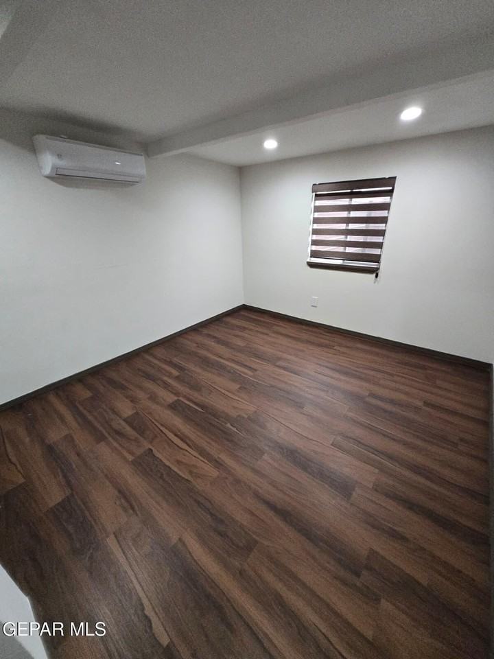 815 S Tays St - Photo 7 of 13