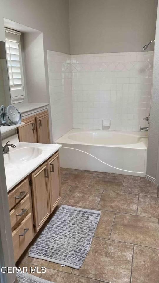 1201 Desierto Seco Dr - Photo 7 of 15