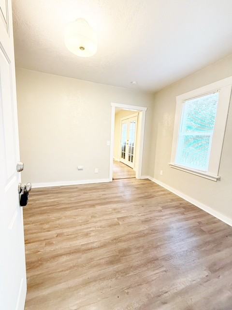 1907 E 18th St #1 - Photo 4 of 26