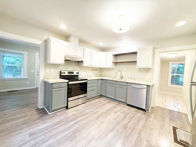 1907 E 18th St #1 - Photo 7 of 26