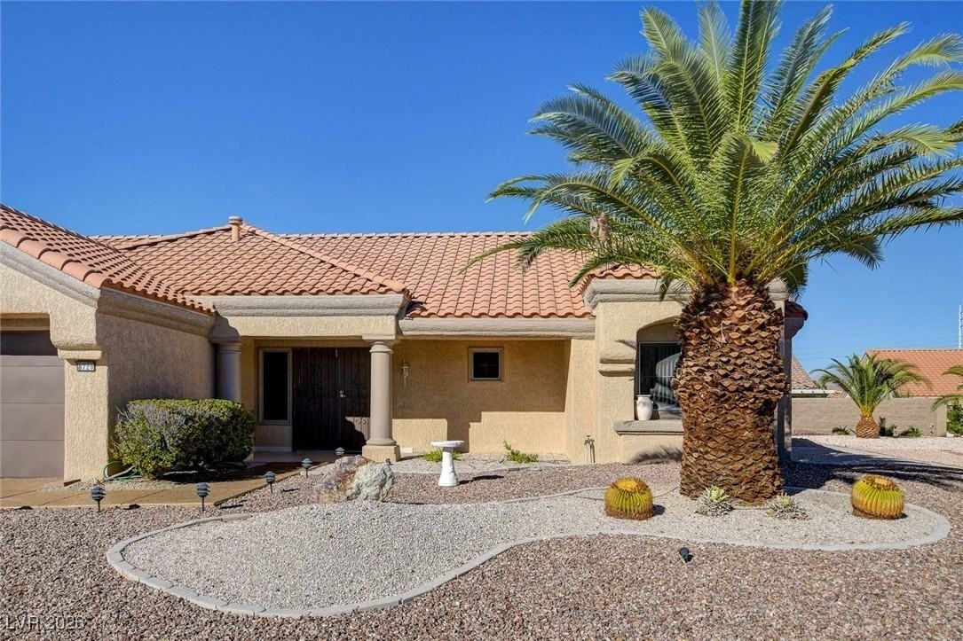 8720 Pennystone Ave - Photo 4 of 46