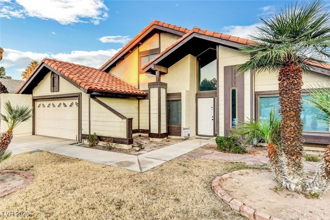 4762 Torrence Dr - Photo 4 of 49