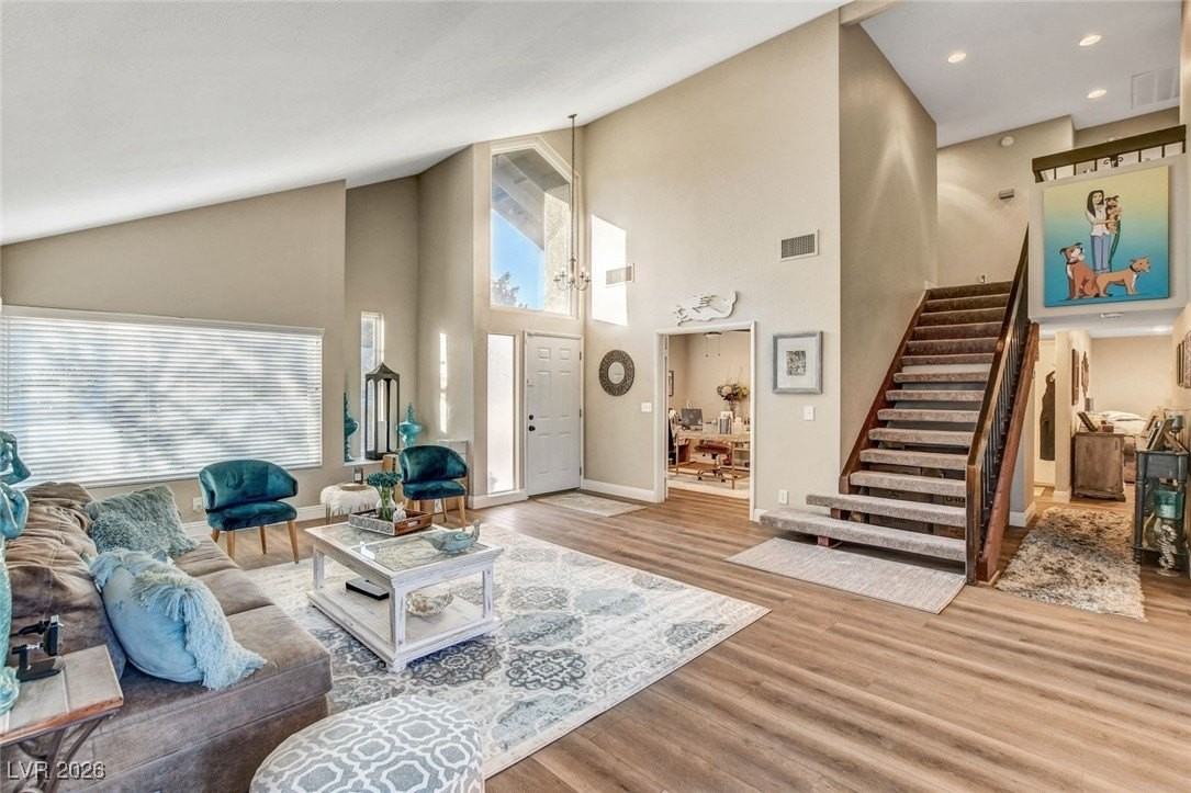 4762 Torrence Dr - Photo 7 of 49