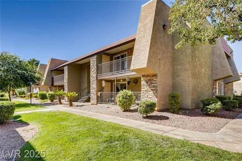 4320 Sandy River Dr #97 - Photo 4 of 11