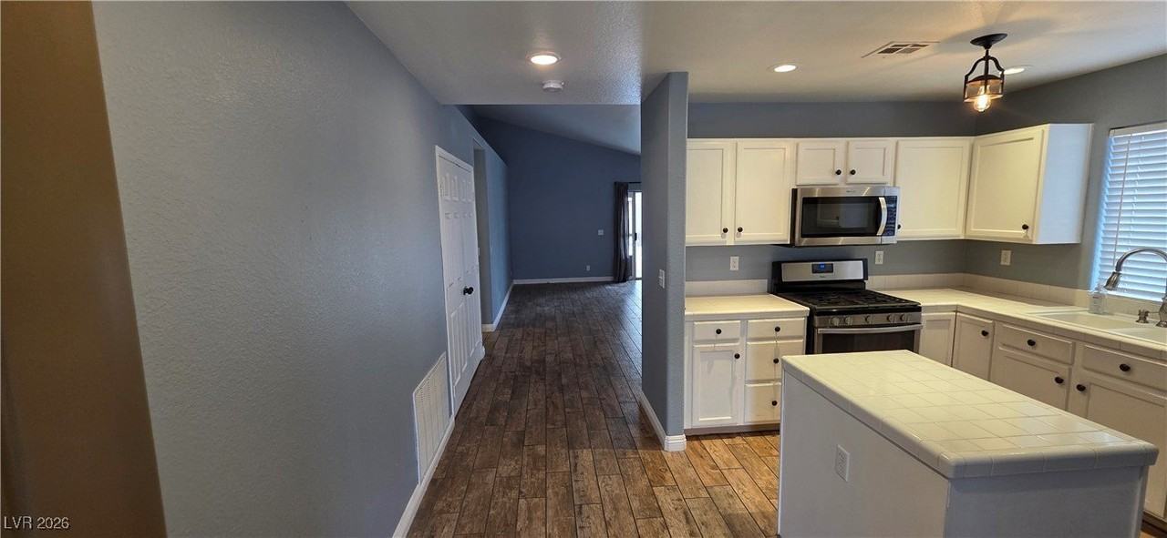 5817 Mansion St - Photo 4 of 25