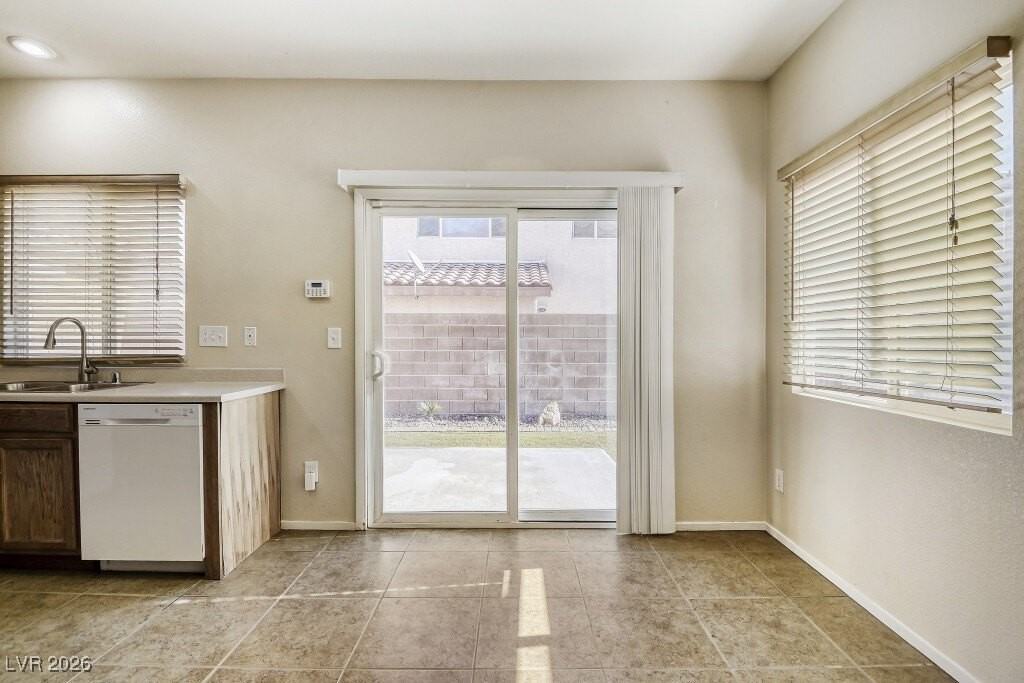 10230 Lupine Meadow Dr - Photo 4 of 27