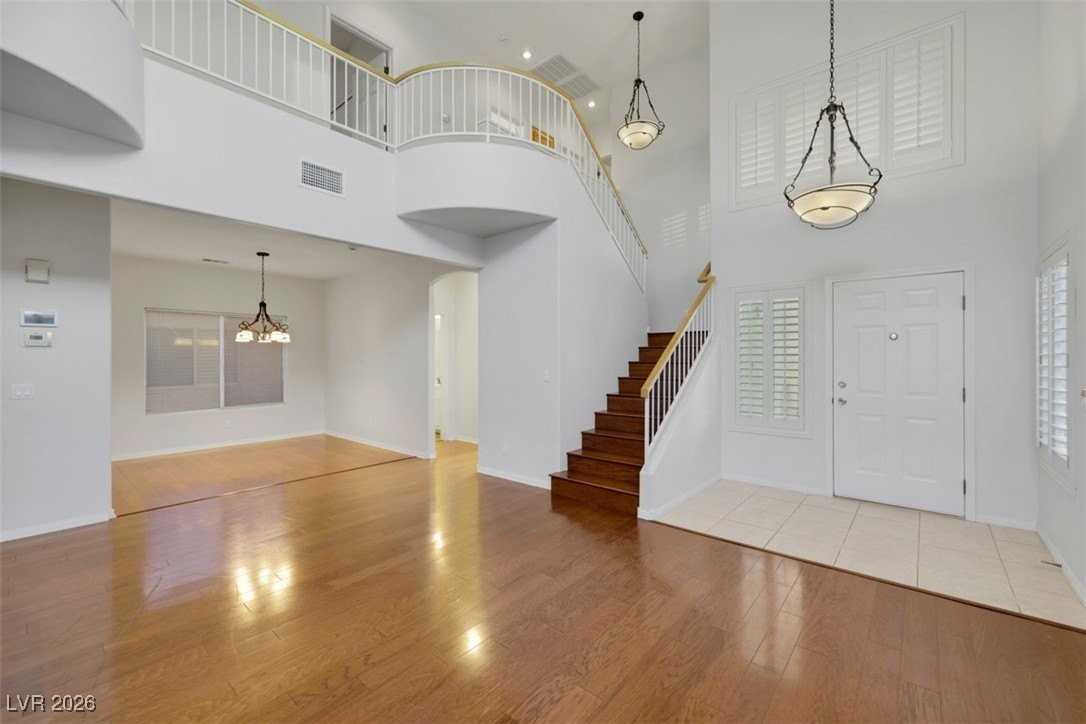 1058 Silver Stone Way - Photo 4 of 20