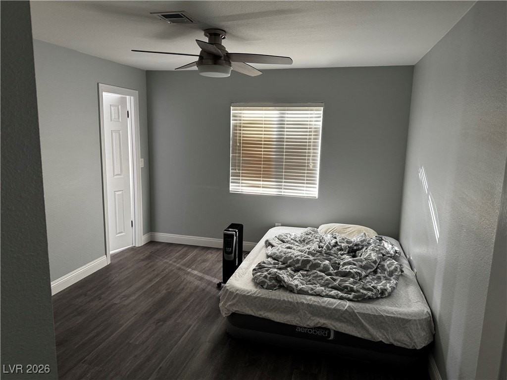 1017 Norman Ave - Photo 6 of 15