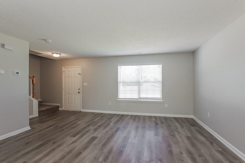 10125 Illoria Dr - Photo 5 of 16