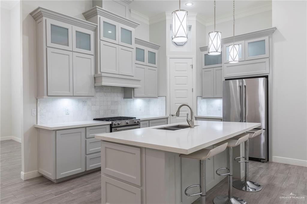 2521 S J St - Photo 7 of 32