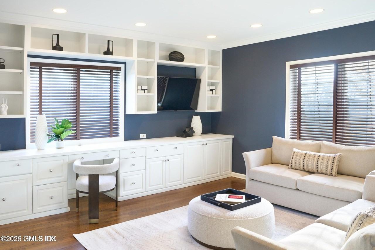 33 Lafayette Ct #2A - Photo 3 of 15