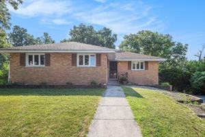 featured image of 1405 W 125th Ct