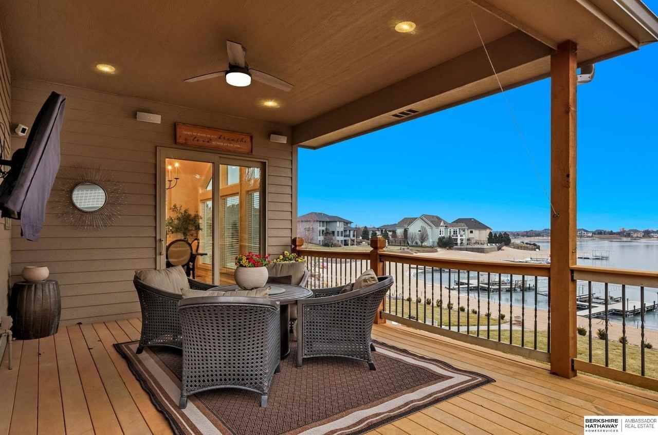 328 N 245th Cir - Photo 7 of 50