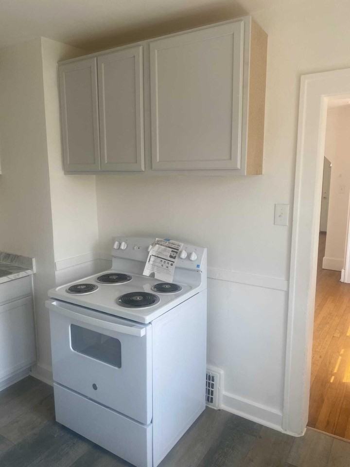 14069 Saratoga St Unit 1 #1 - Photo 4 of 12