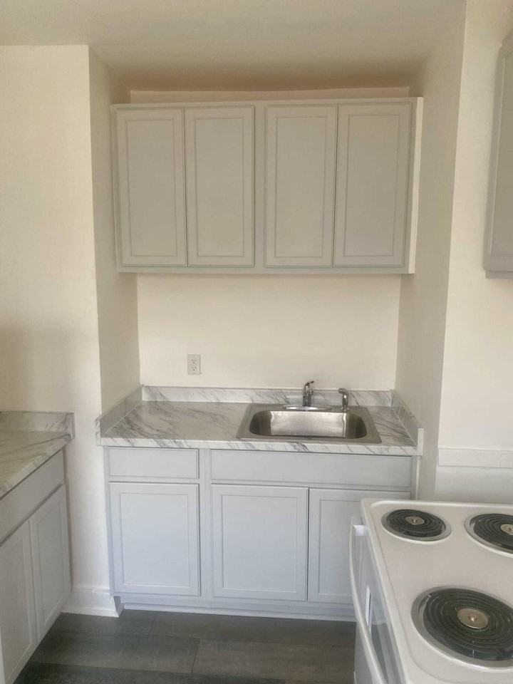 14069 Saratoga St Unit 1 #1 - Photo 5 of 12