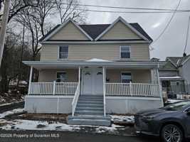 featured image of 1517 Brick Ave