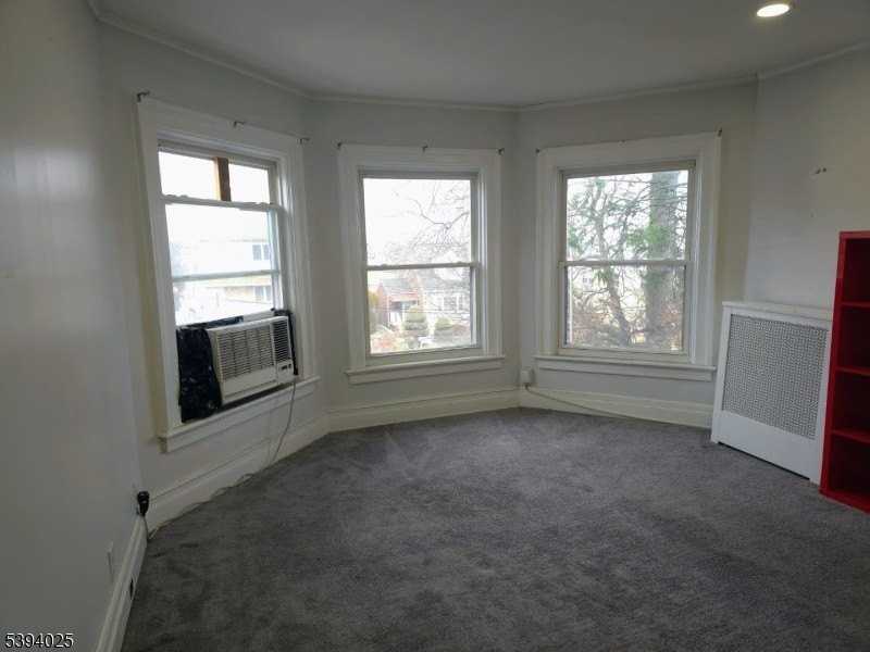 19 Rossmore Pl - Photo 6 of 9