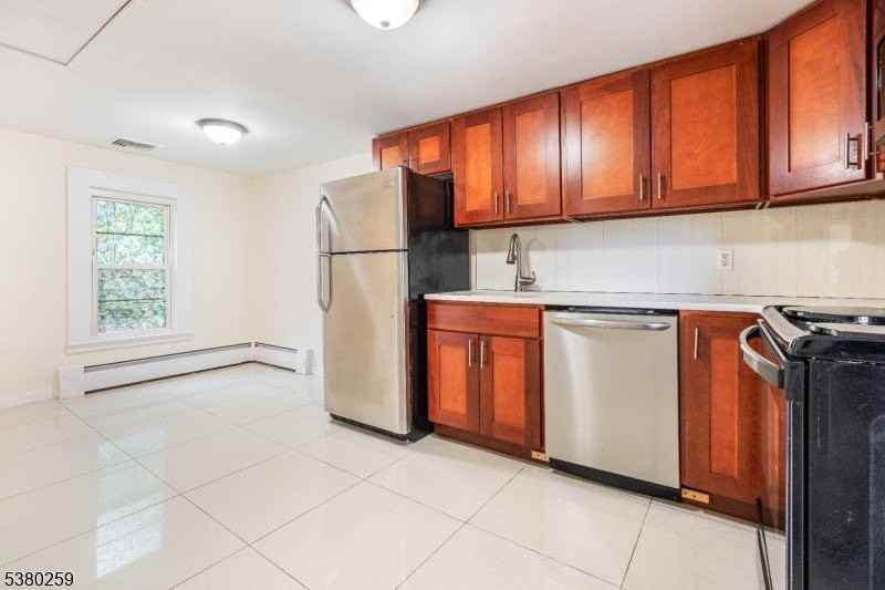 29 Walnut St #2 - Photo 3 of 16