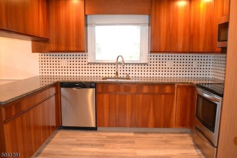 3 Meadow Dr - Photo 4 of 32