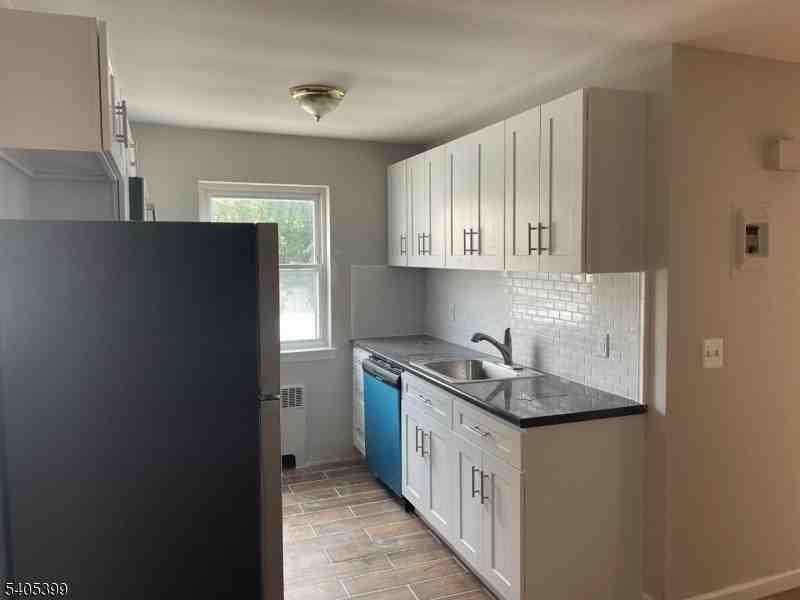 185 Watsessing Ave - Photo 2 of 4