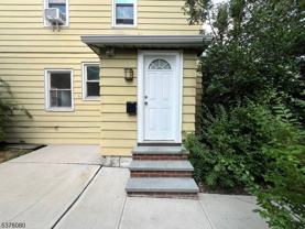 420 Lakeview Ave #1R - Photo 1 of 1