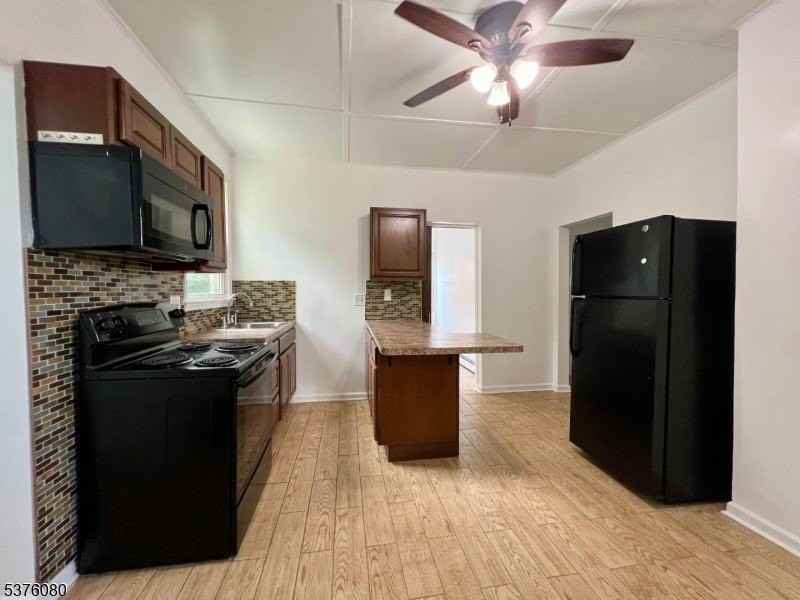 420 Lakeview Ave #1R - Photo 4 of 16